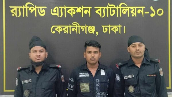 মানিকগঞ্জে হত্যাকান্ডের ১২ ঘন্টায় র‍্যাবের হাতে প্রধান আসামি গ্রেফতার