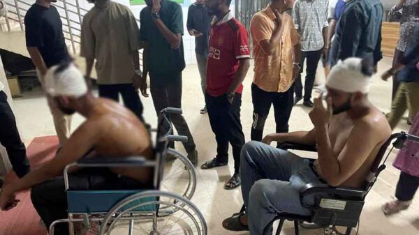 মানিকগঞ্জে আধিপত্য বিস্তার নিয়ে একেরপর এক হামলায় কিশোর গ্যাং