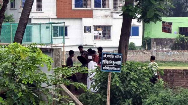 কেরানীগঞ্জে স্কুল এন্ড কলেজের জমি আওয়ামীলীগ নেতার দখলের চেষ্টা