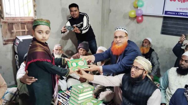 বাইতুস সুন্নাহ আইডিয়াল মাদরাসার উদ্বোধন ও শিক্ষার্থীদের সবক প্রদান